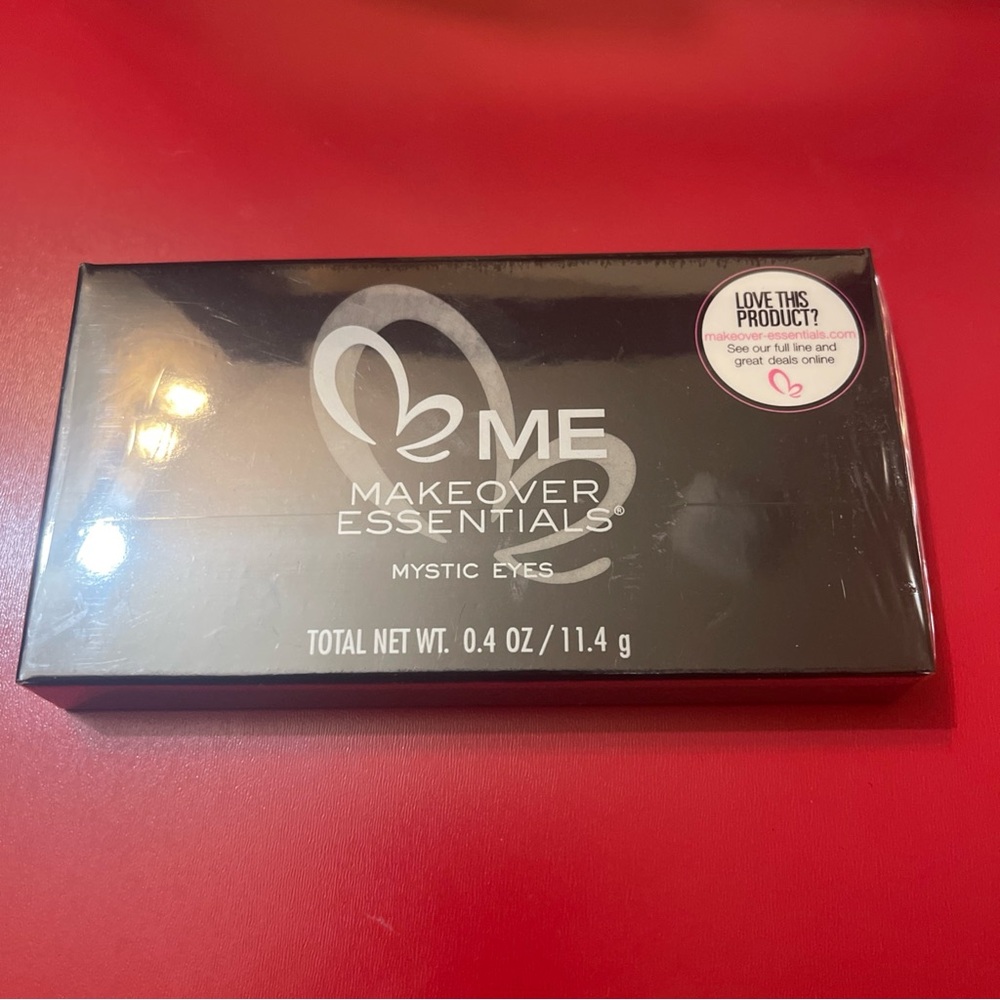 ME Makeover Essentials Black Eyeshadow Palette